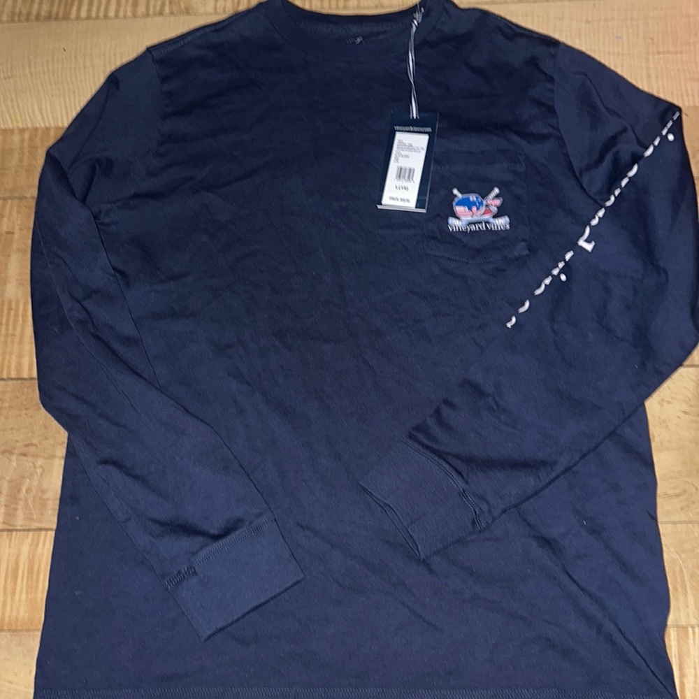 Vineyard vines Hockey long sleeve, new with tags!